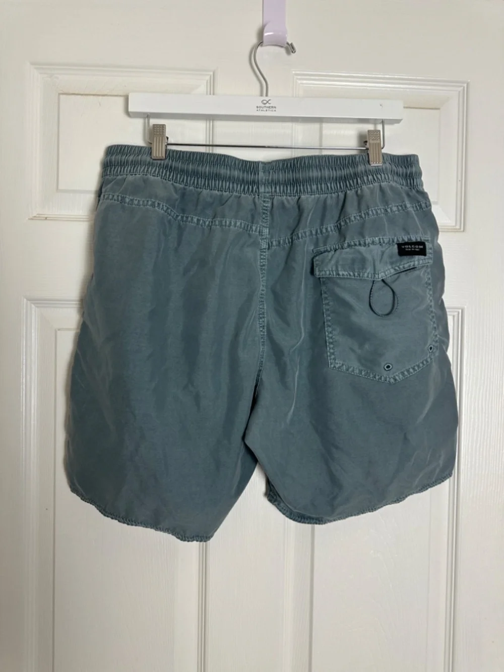 Volcom Teal Blue Board Shorts Men Size L Beach Summer Vacation Utility Surf
